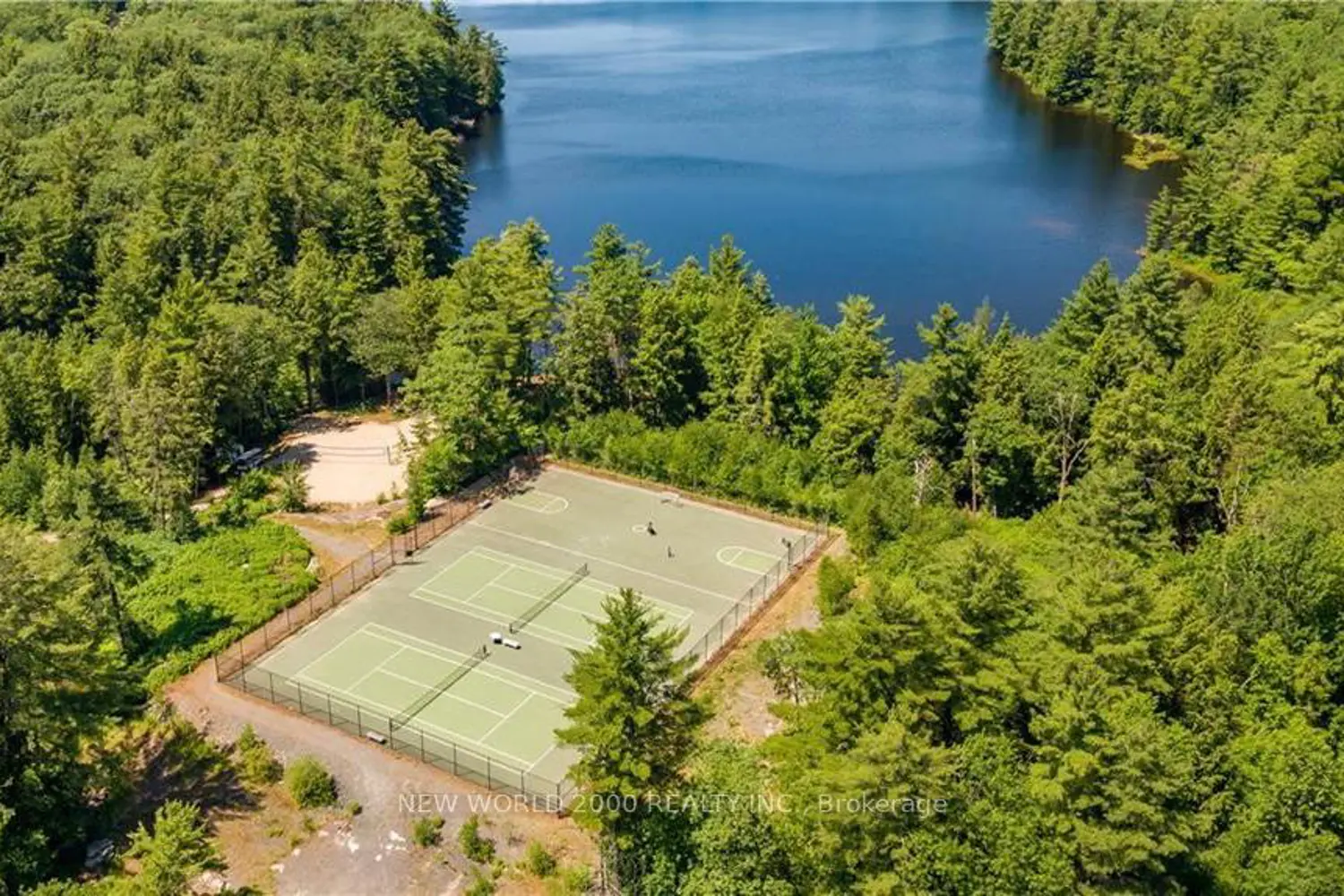 Additional image 10 of 302 Emerald Hills Court 12