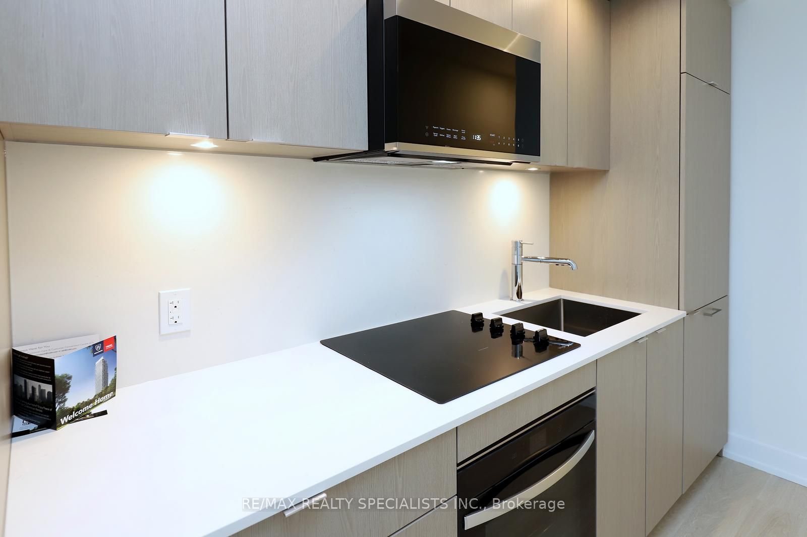 Additional image 6 of 1703-60 Central Park Roadway N/a, Toronto, ON, M9A 0E6