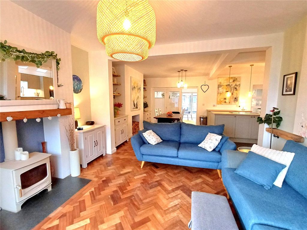 Additional image 4 of 4 bed semi-detached house for saleBeach Road, Porthcawl CF36