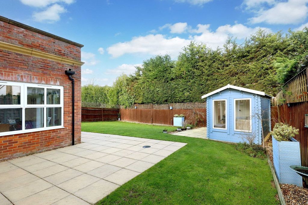 Additional image 12 of 6 bed detached house for saleBarton Drive, Beaconsfield, Buckinghamshire HP9