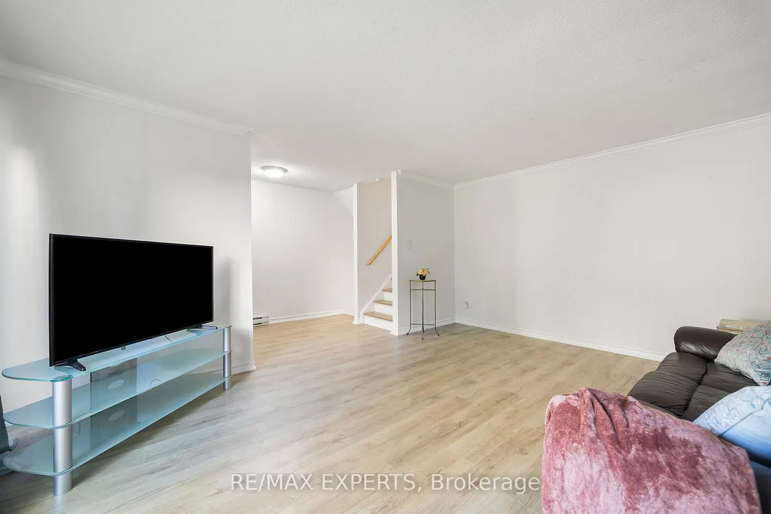 Additional image 4 of 242 Milestone Crescent