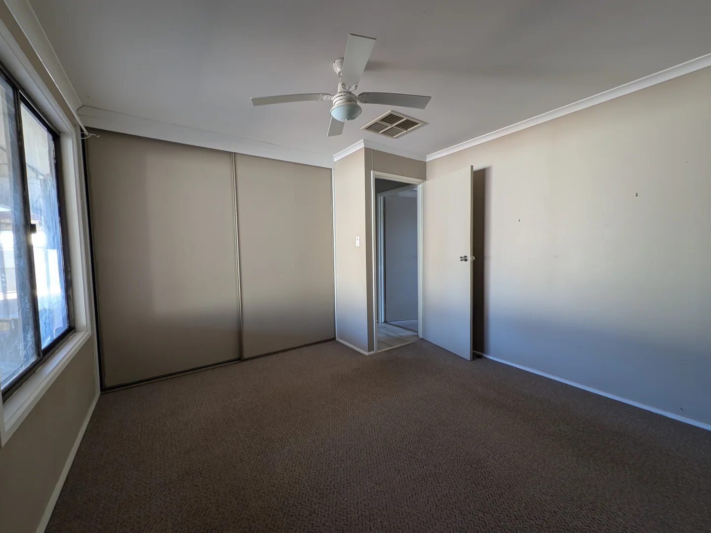 Additional image 10 of 50 Pioneer Dr, Roxby Downs SA 5725