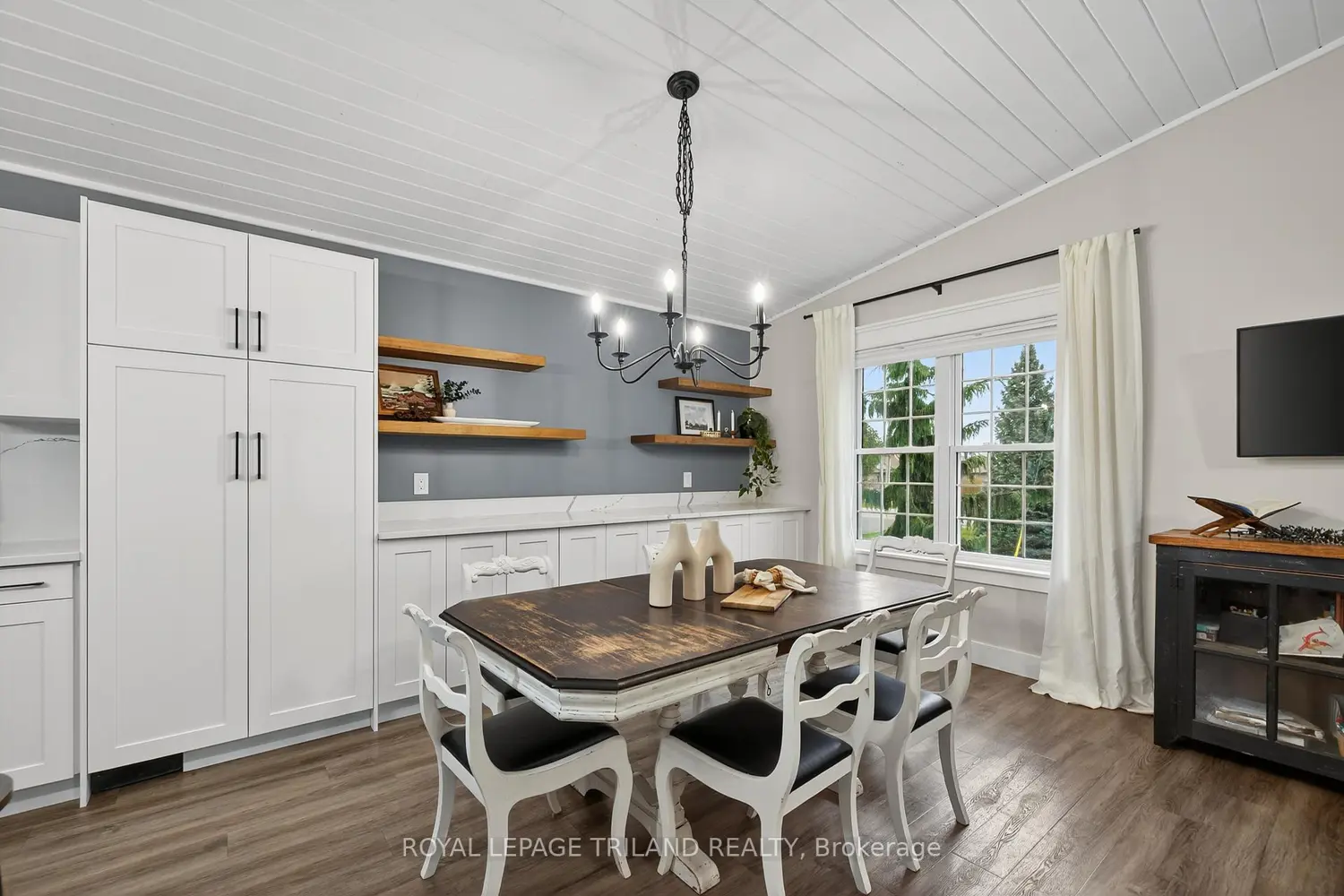 Additional image 4 of 11565 Springfield Road