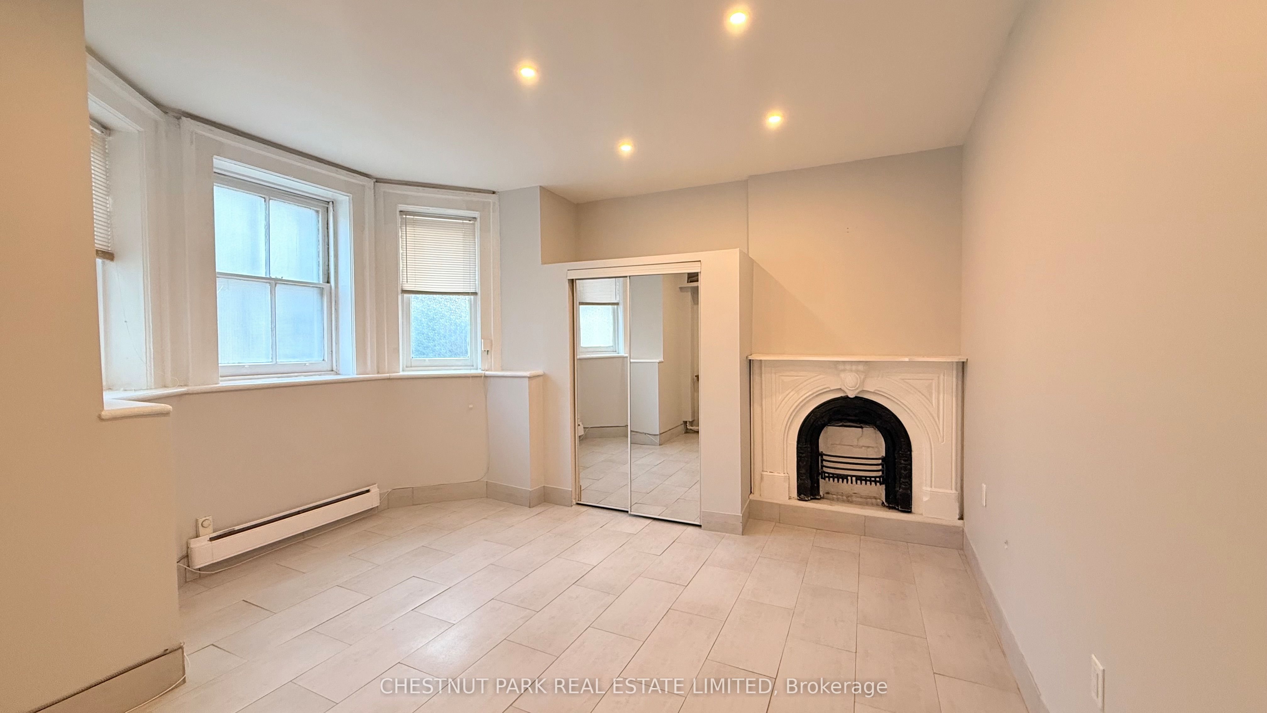Additional image 2 of 1-342 Jarvis Street, Toronto, ON, M4Y 2G6