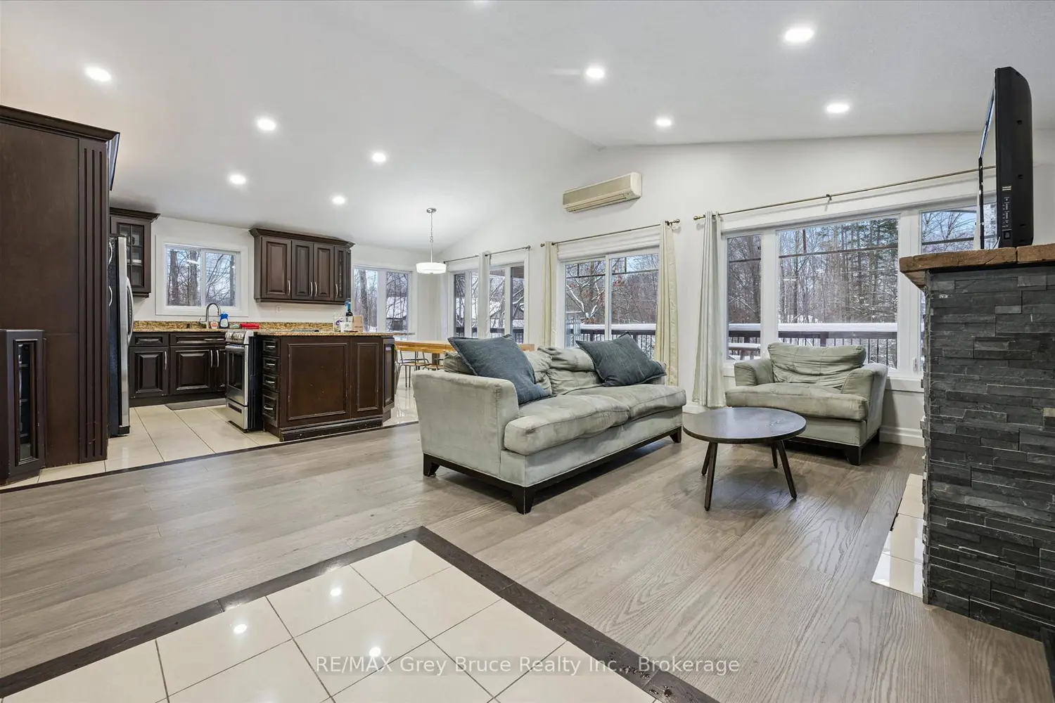 Additional image 2 of 3 Sugarbush Road