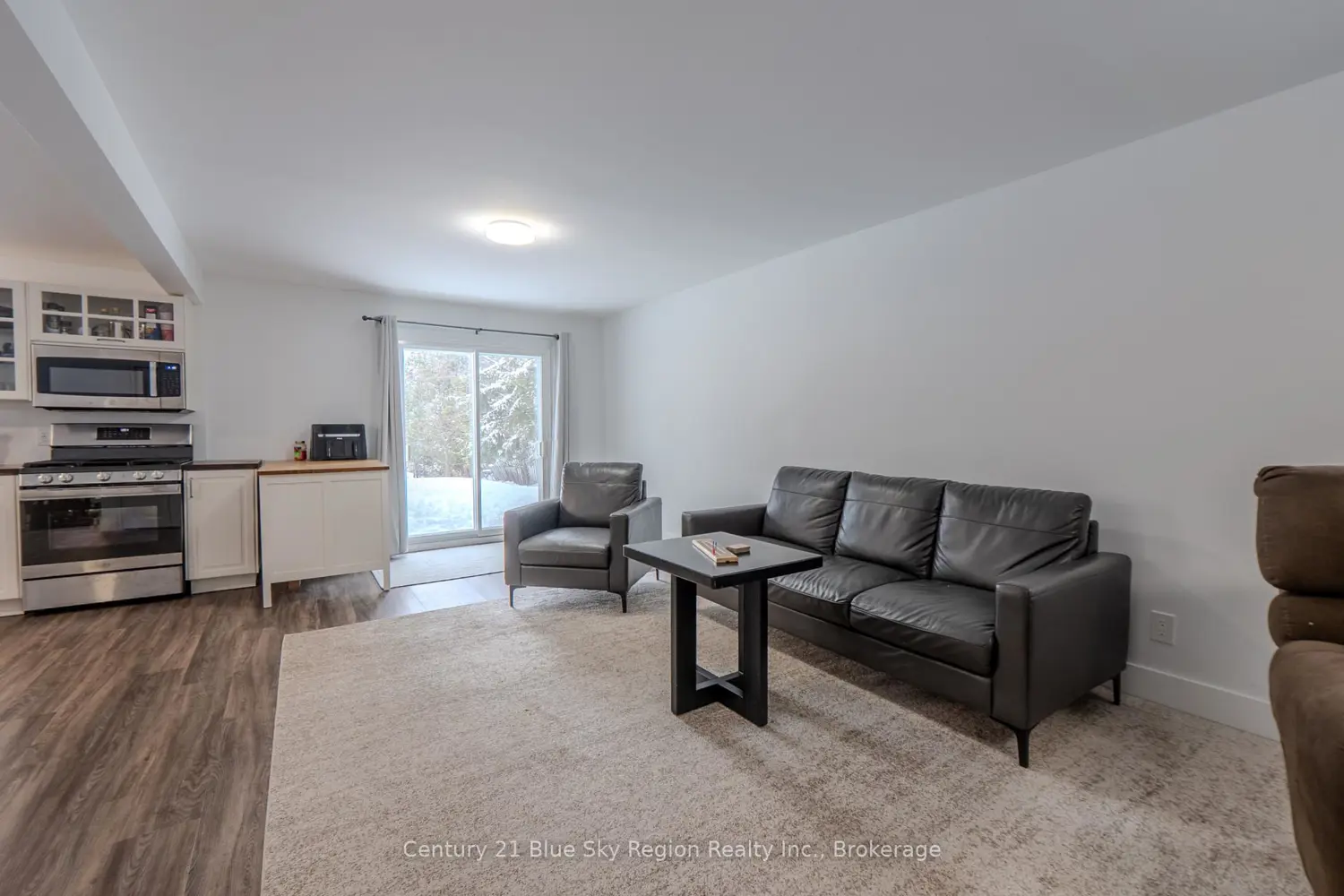 Additional image 10 of 12 Mowat Crescent