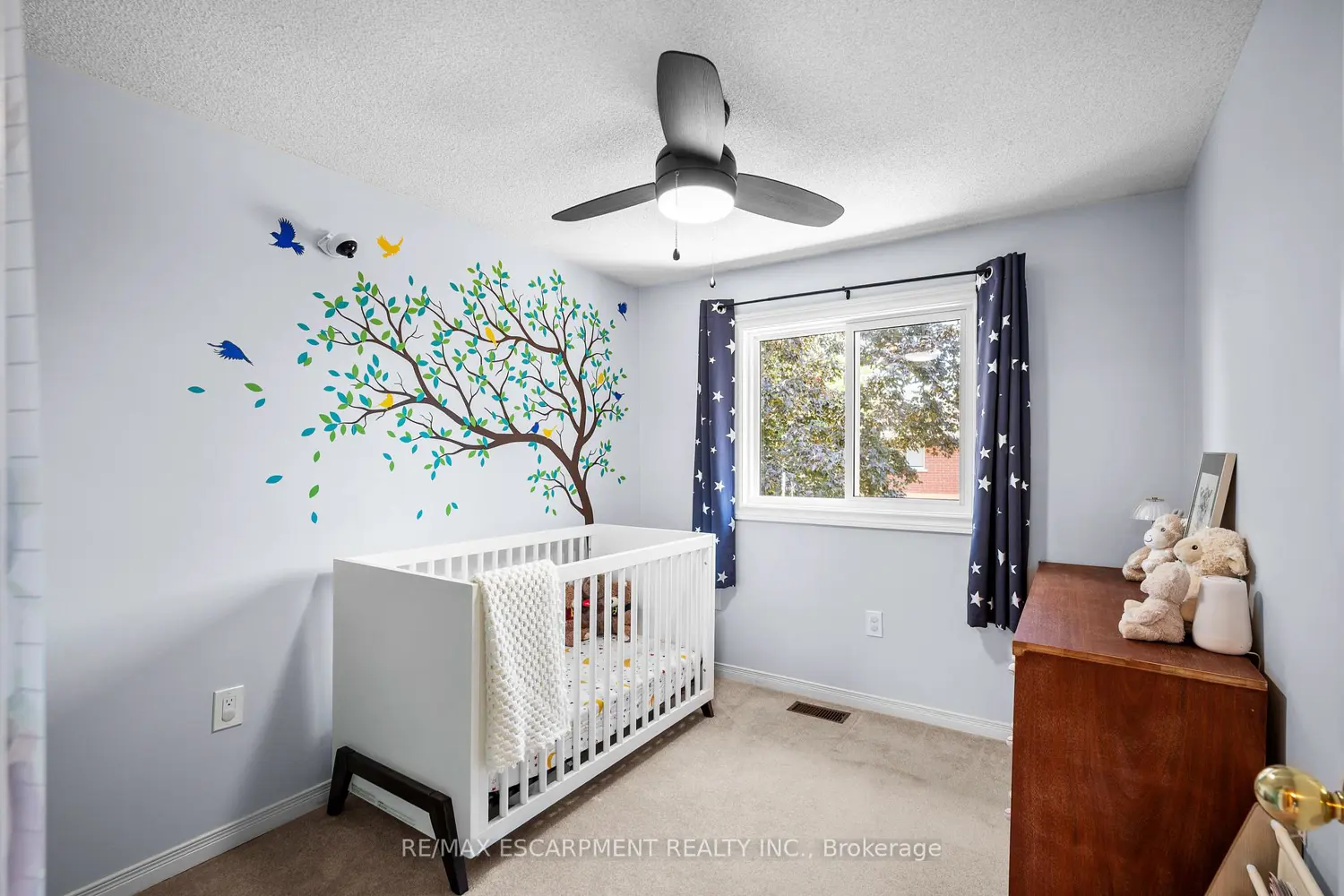 Additional image 10 of 610 Barton Street 12