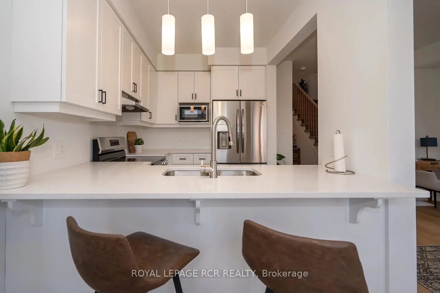 Additional image 8 of 690 Broadway Avenue 8