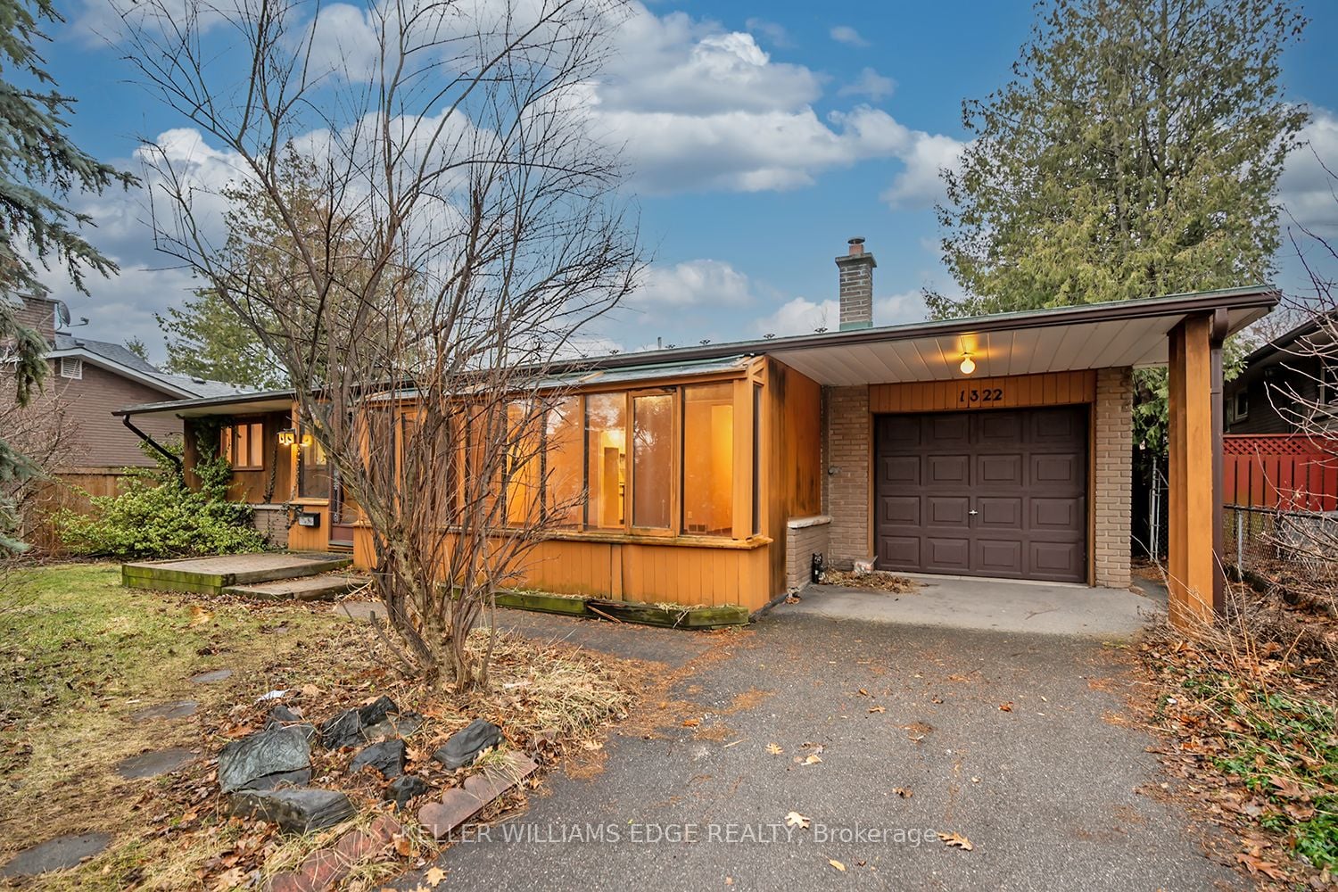 1322 Langdale Crescent, Oakville, ON, L6H 2K8