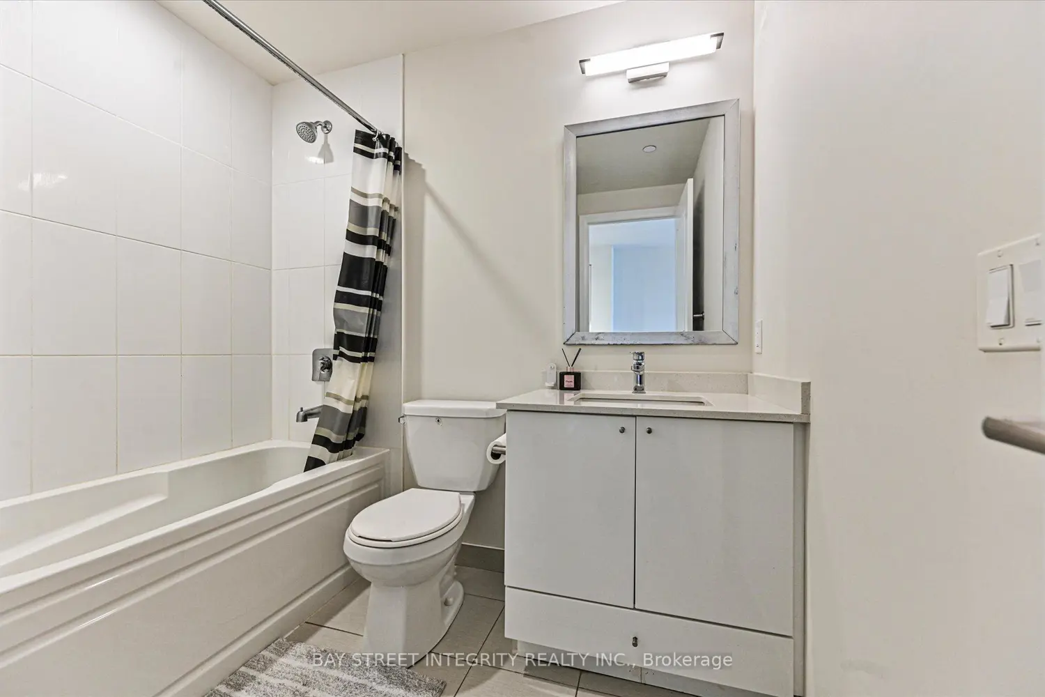 Additional image 12 of 35 Watergarden Drive 2719