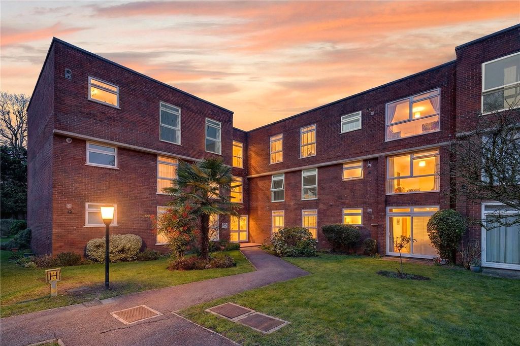 Additional image 13 of 2 bed flat for saleEllesmere Road, Weybridge, Surrey KT13