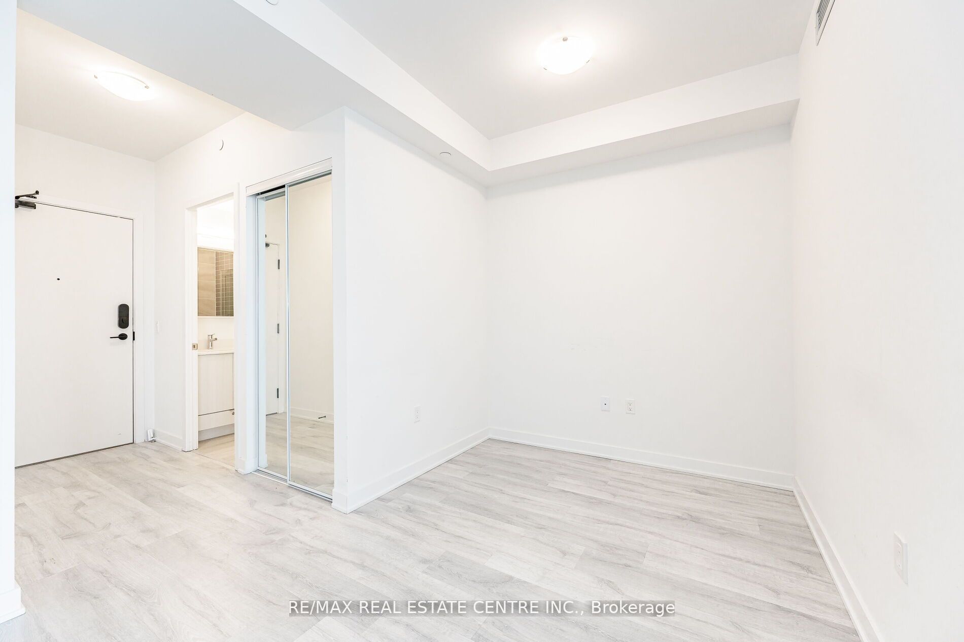 Additional image 5 of 602B-4655 Metcalfe Avenue, Mississauga, ON, L5M 0Z7