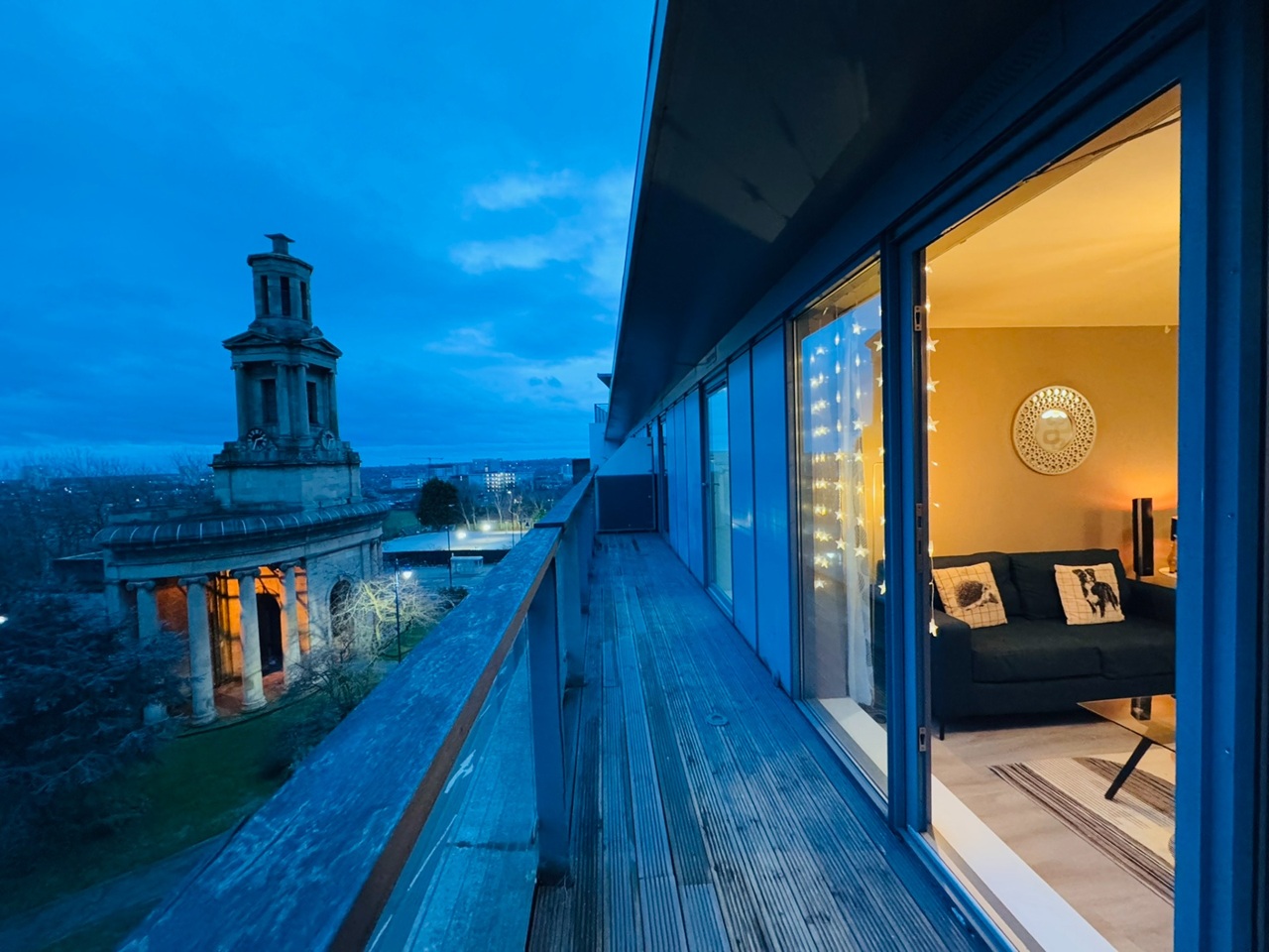 2 Bed Penthouse, Skyline, B1, N1 7GU