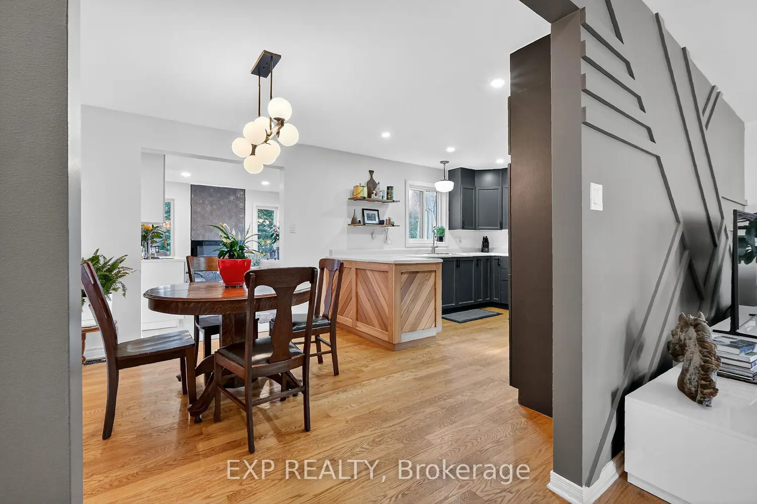 Additional image 5 of 544 Loucks Drive