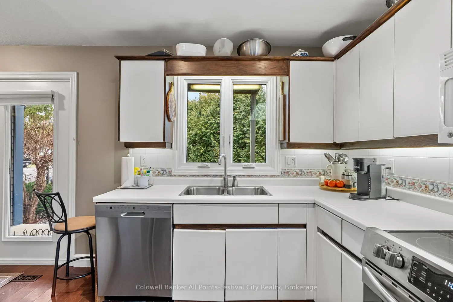 Additional image 5 of 76582 Jowett's Grove Road 28