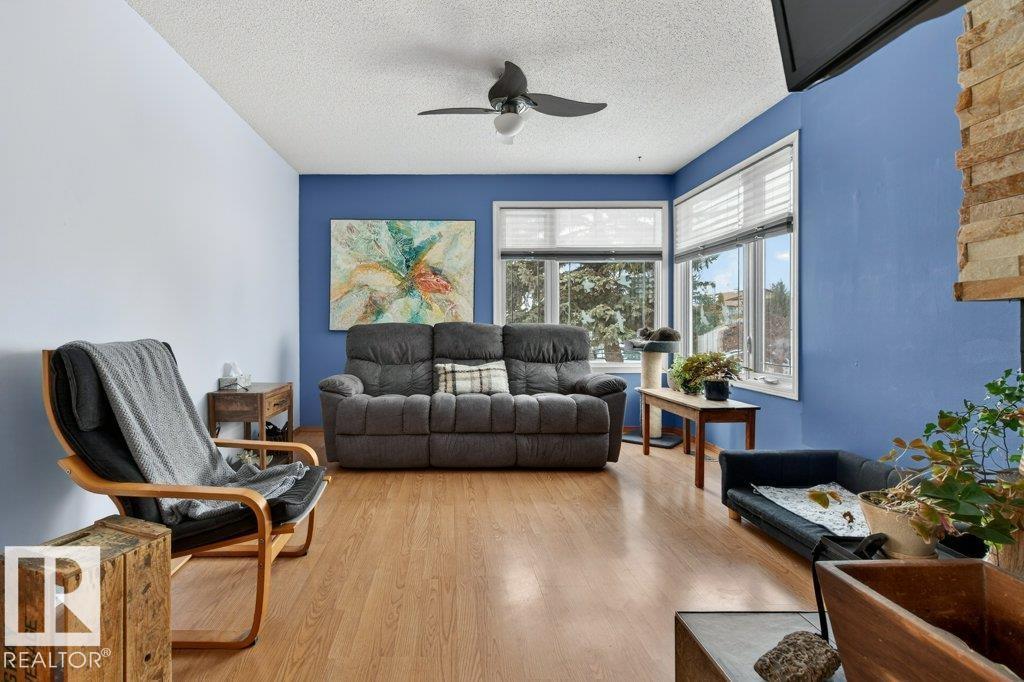 Additional image 4 of 2655 89 Street NW, Edmonton, AB, T6K2Y9