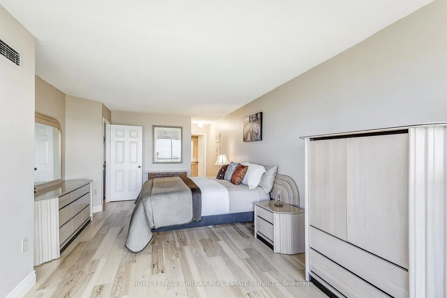 Additional image 11 of 1201 North Shore Boulevard 809