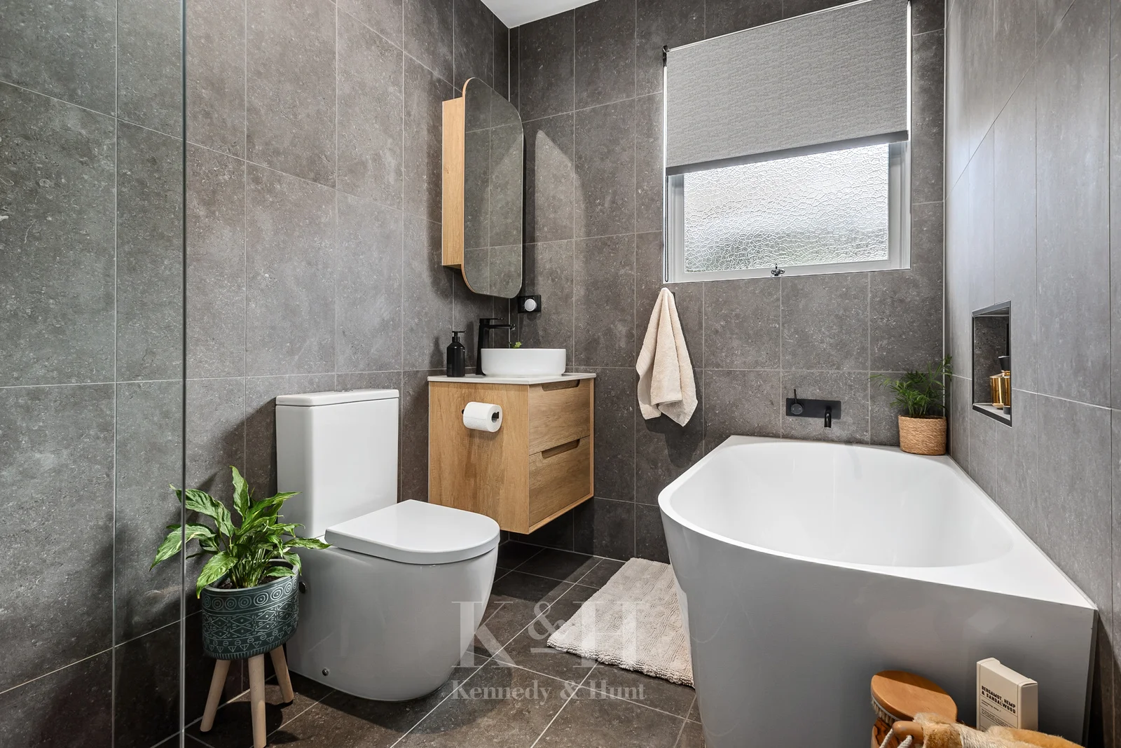 Additional image 10 of 55 Fisher Street, Gisborne VIC 3437