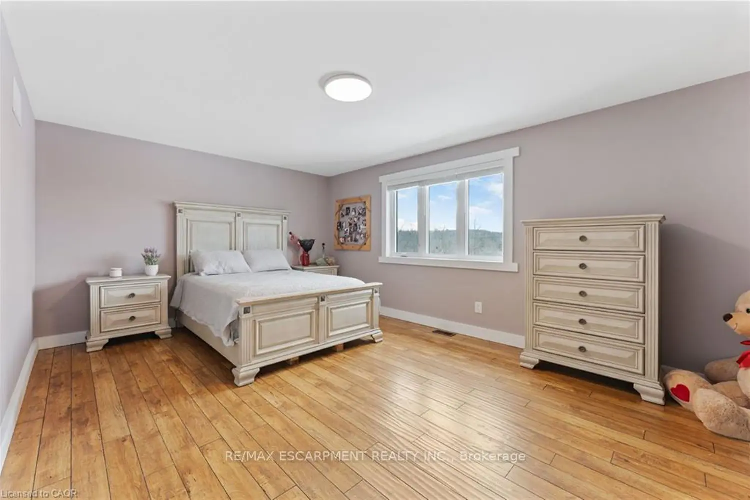 Additional image 11 of 2210 Highway 54