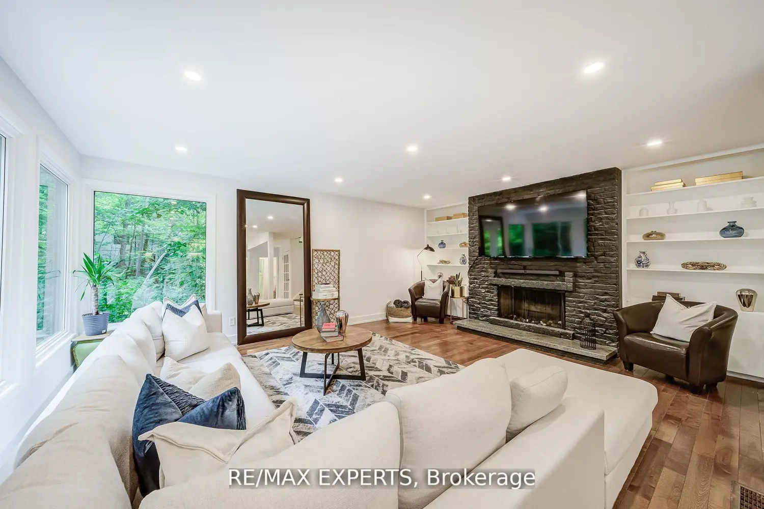 Additional image 6 of 1135 Greenoaks Drive