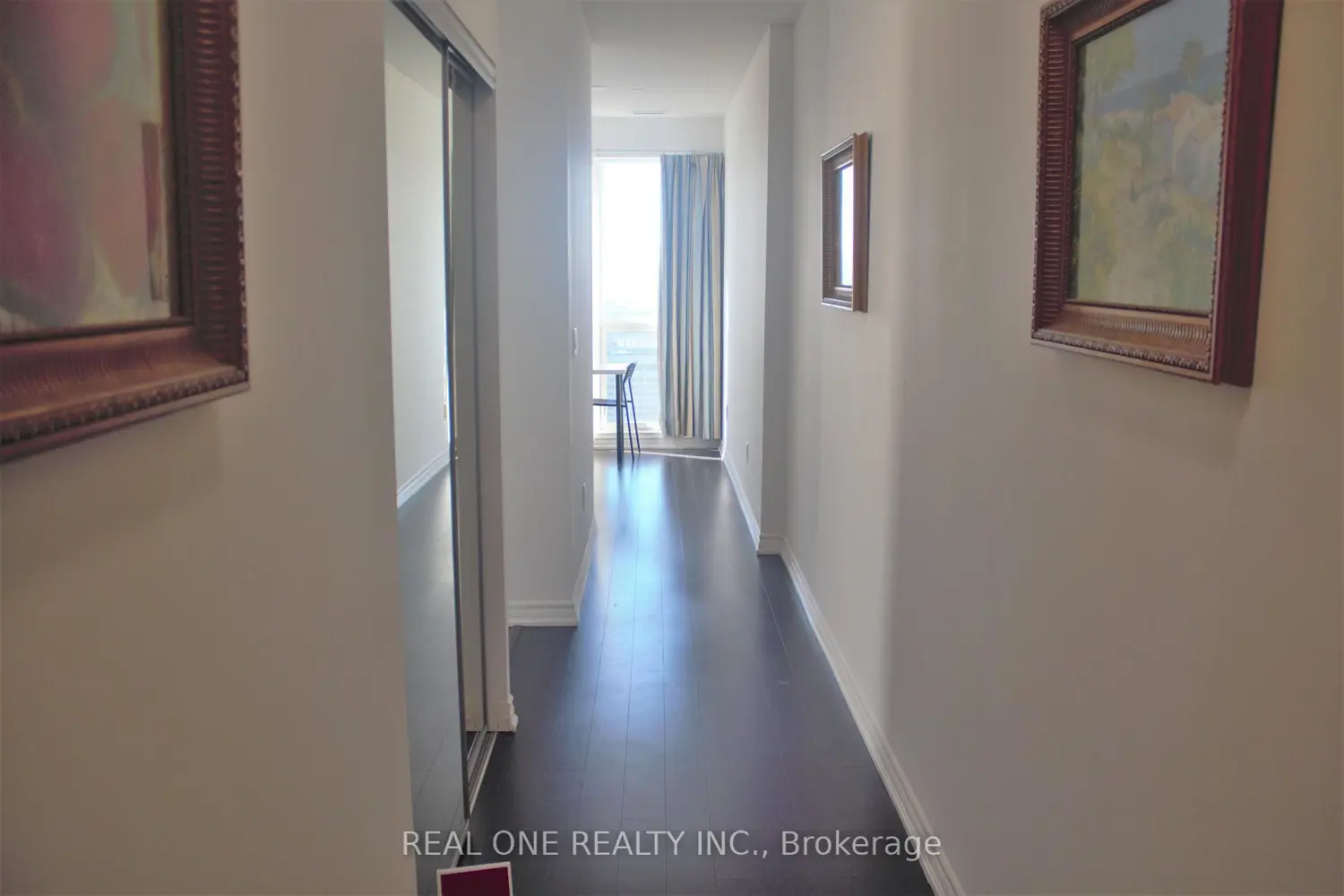 Additional image 7 of 386 Yonge Street 4010