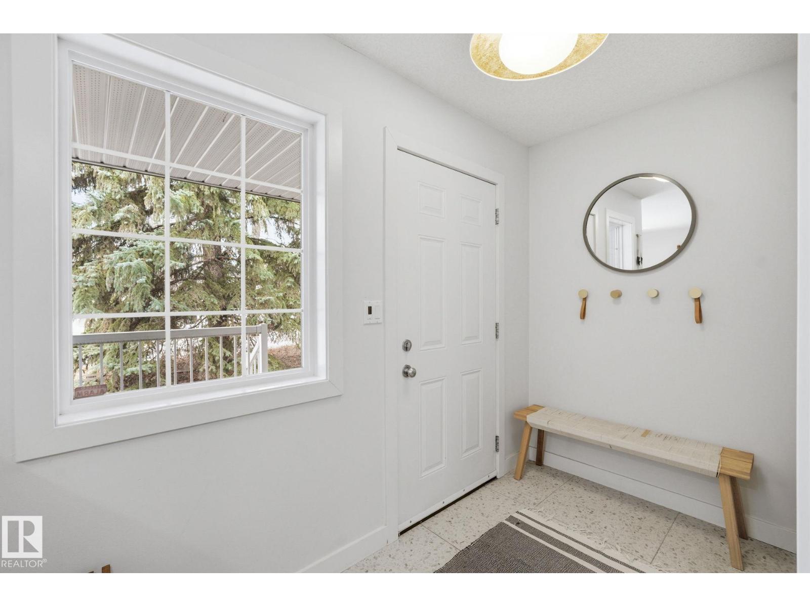 Additional image 2 of 7235 112 Street NW, Edmonton, AB, T6G1J4