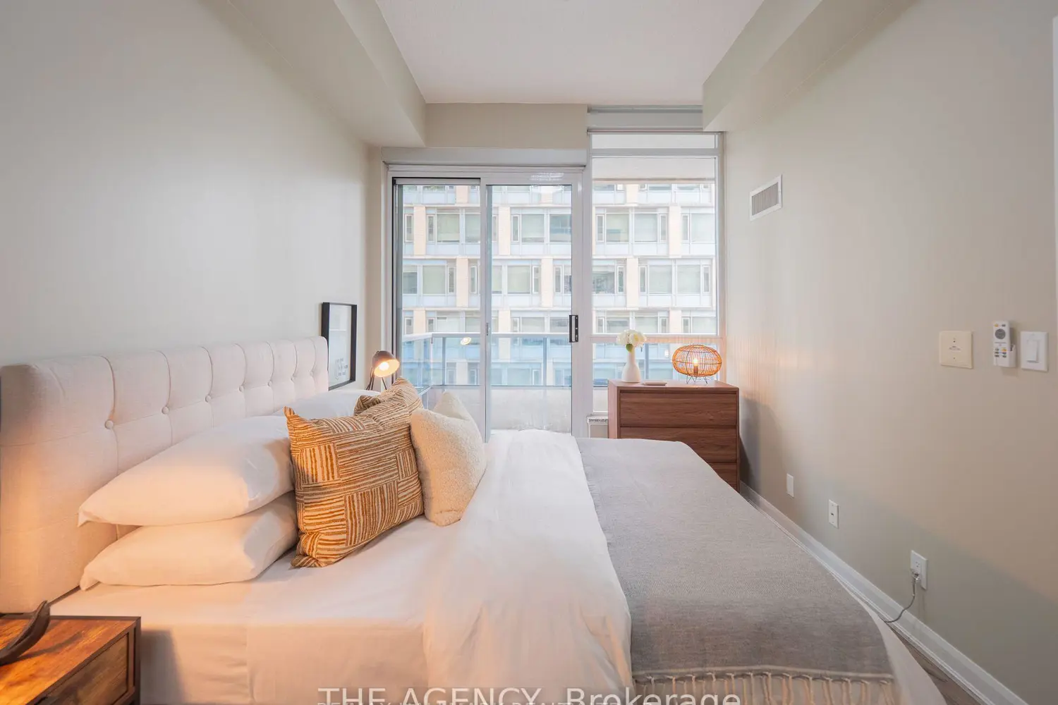 Additional image 8 of 500 Sherbourne Street 507