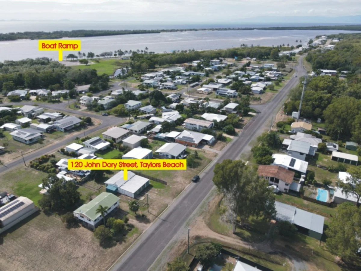 Additional image 13 of 120 John Dory Street, Taylors Beach QLD 4850