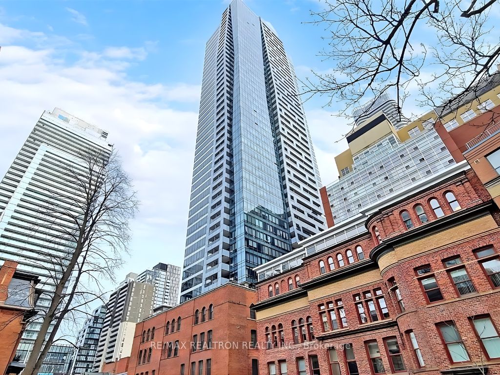 4007-5 St Joseph Street, Toronto, ON, M4Y 0B6