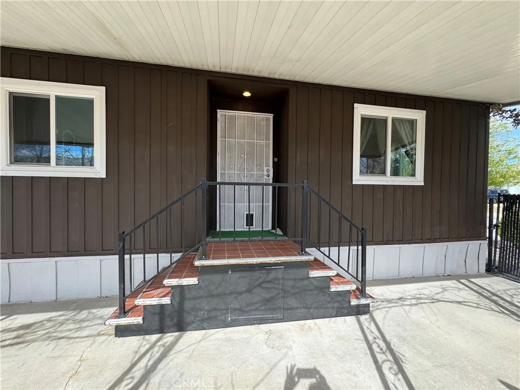 Additional image 4 of 13870 Rodeo Dr, Victorville, CA 92395