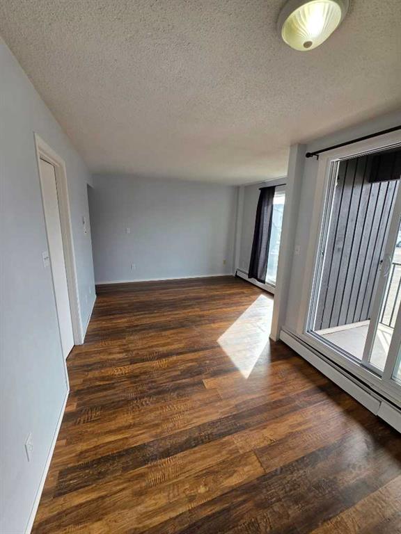Additional image 6 of 4503 73 Street NW, Calgary, AB, T3B 2M3