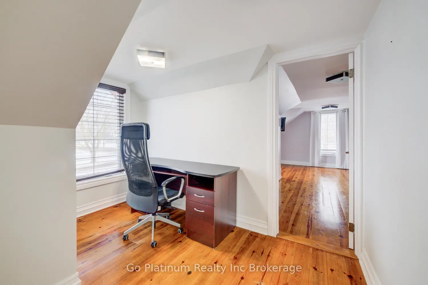 Additional image 11 of 325602 Norwich Road