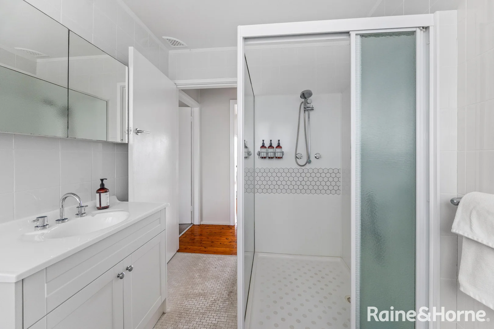 Additional image 19 of 5 Cliff Avenue, Mollymook Beach NSW 2539