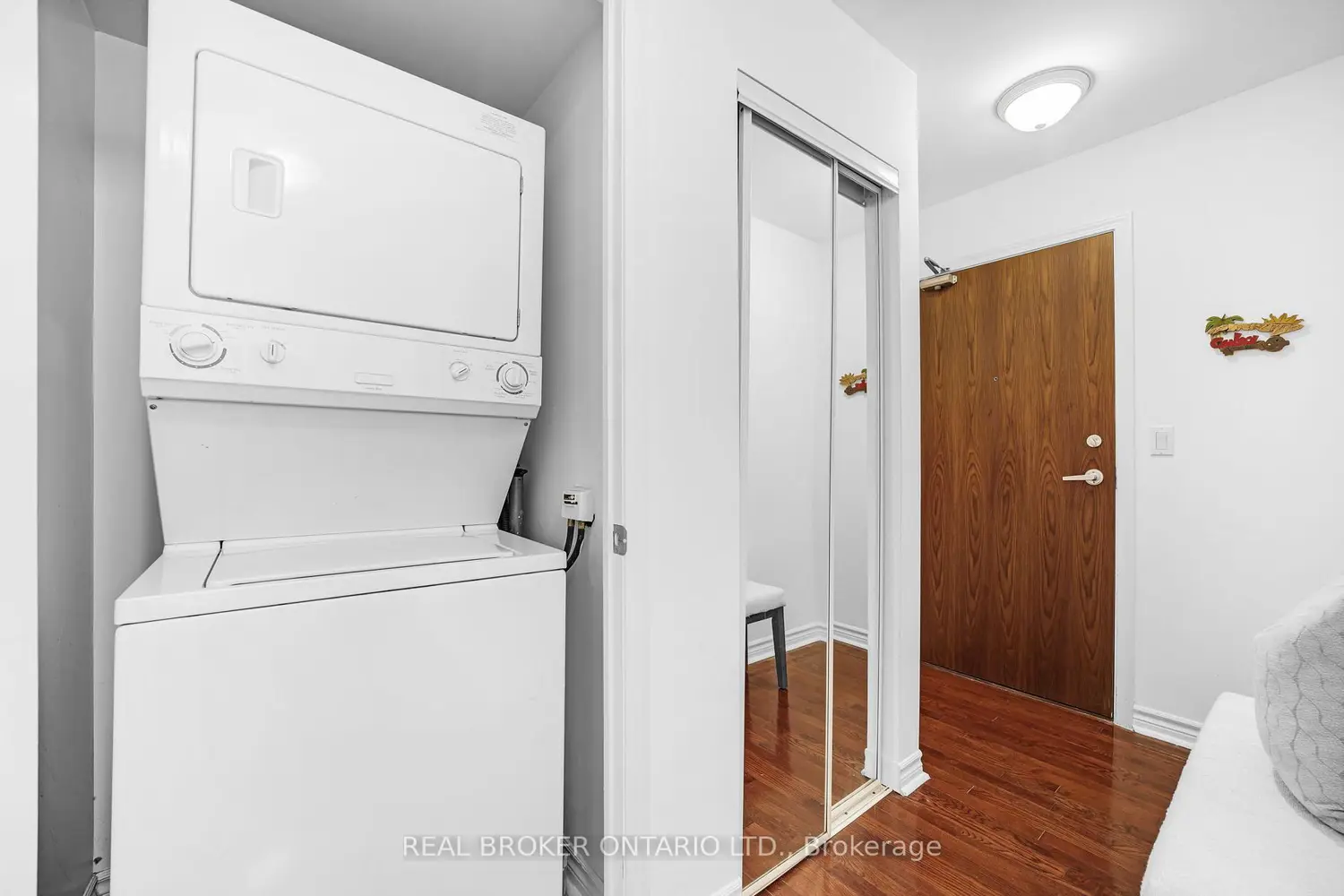 Additional image 18 of 1 Elm Drive 1005