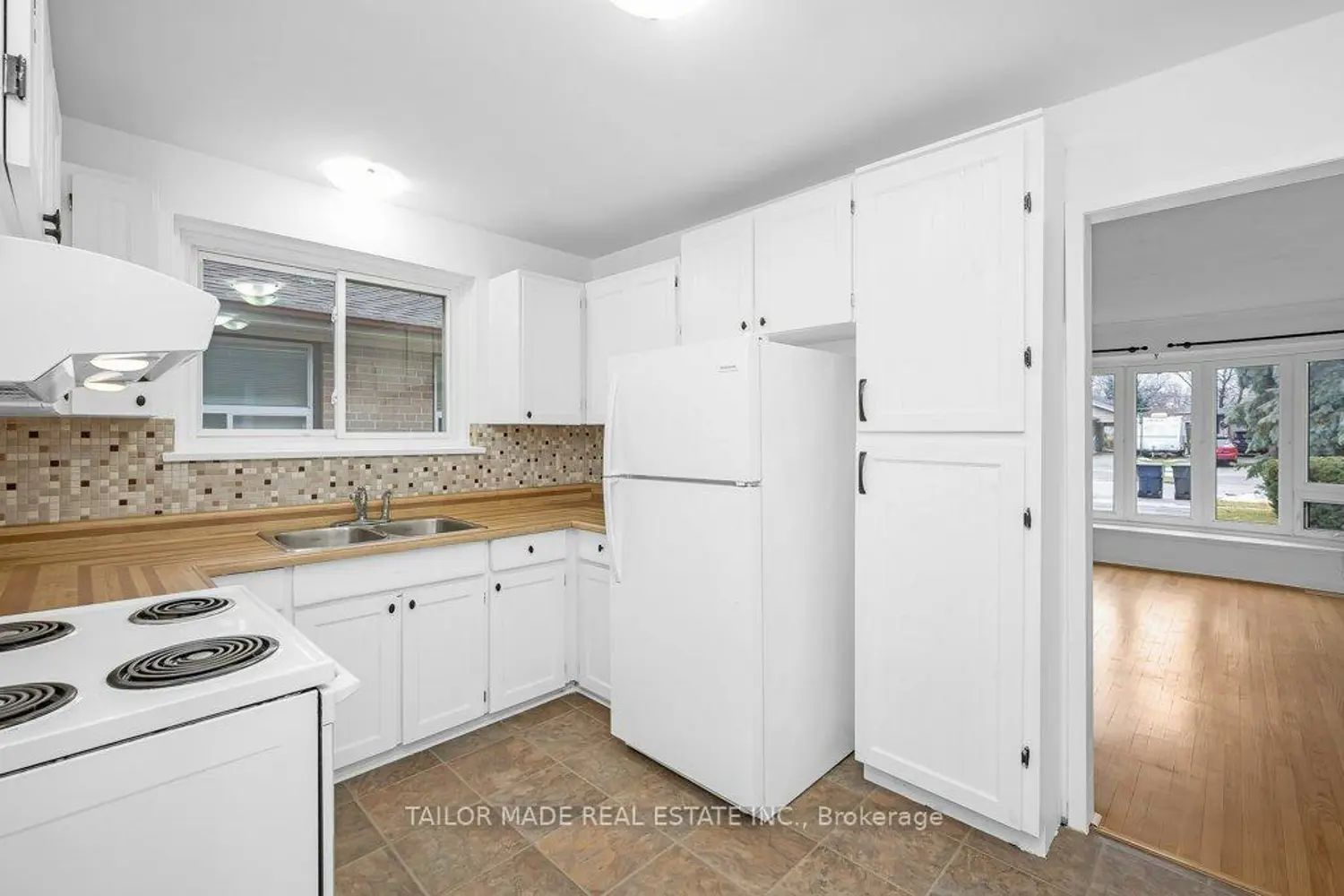 Additional image 7 of 37 Vanderbrent Crescent