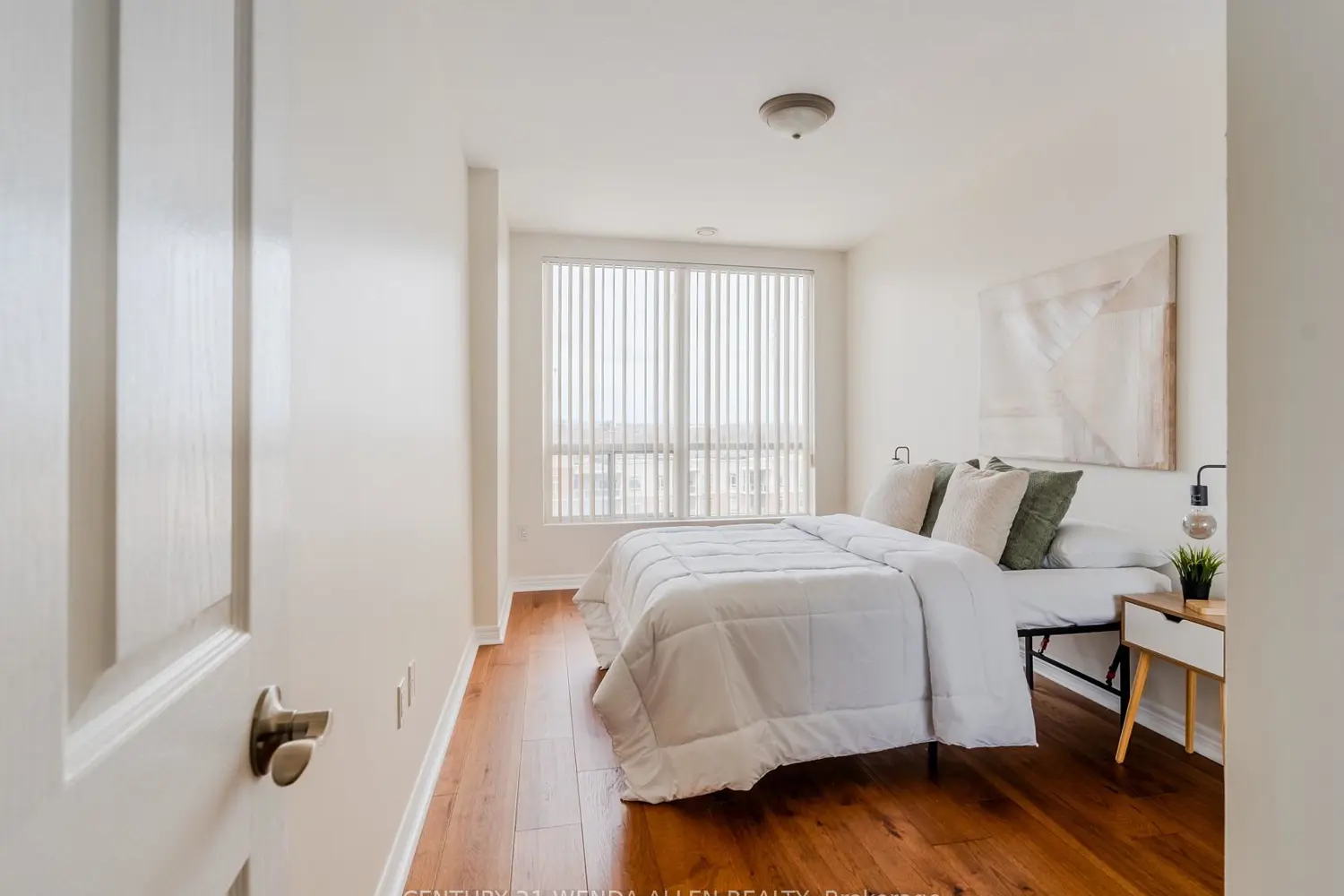 Additional image 12 of 1998 Ironstone Drive 909