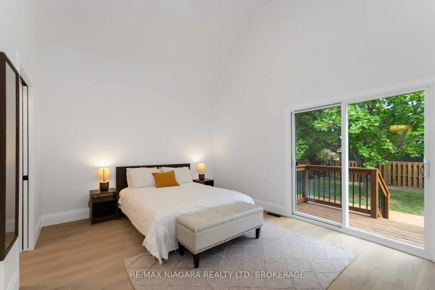 Additional image 4 of 4367 Ontario Street