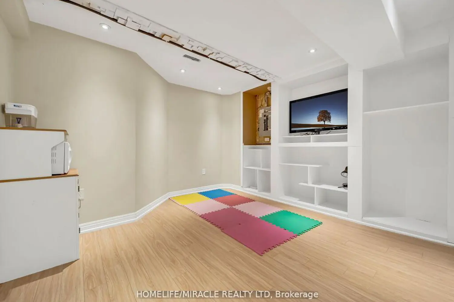 Additional image 19 of 80 Sweetwood Circle