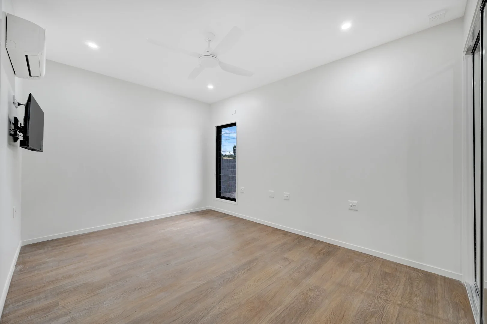 Additional image 9 of 301 Pinnacle Drive, Rasmussen QLD 4815