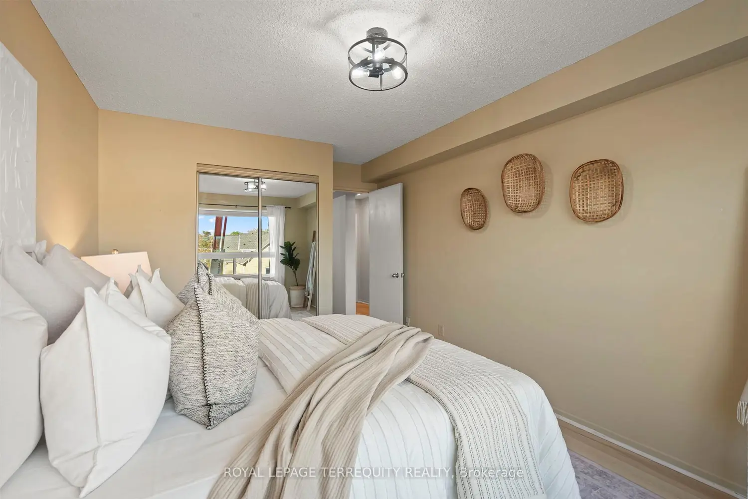 Additional image 10 of 41 Ash Street 304