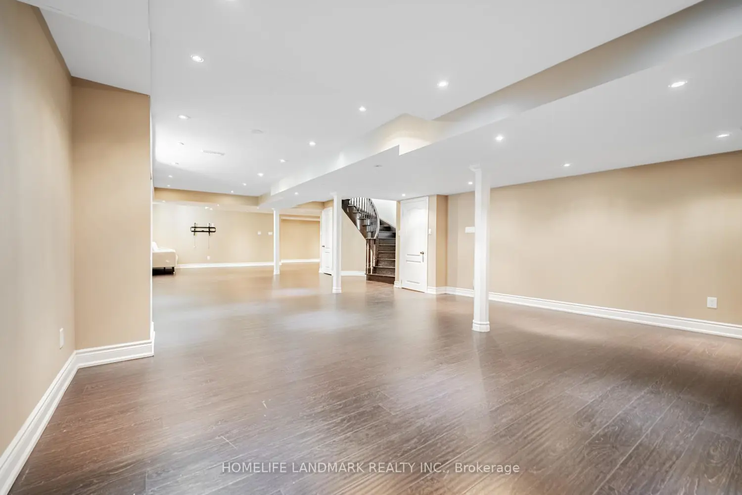 Additional image 12 of 2481 Whistling Springs Crescent