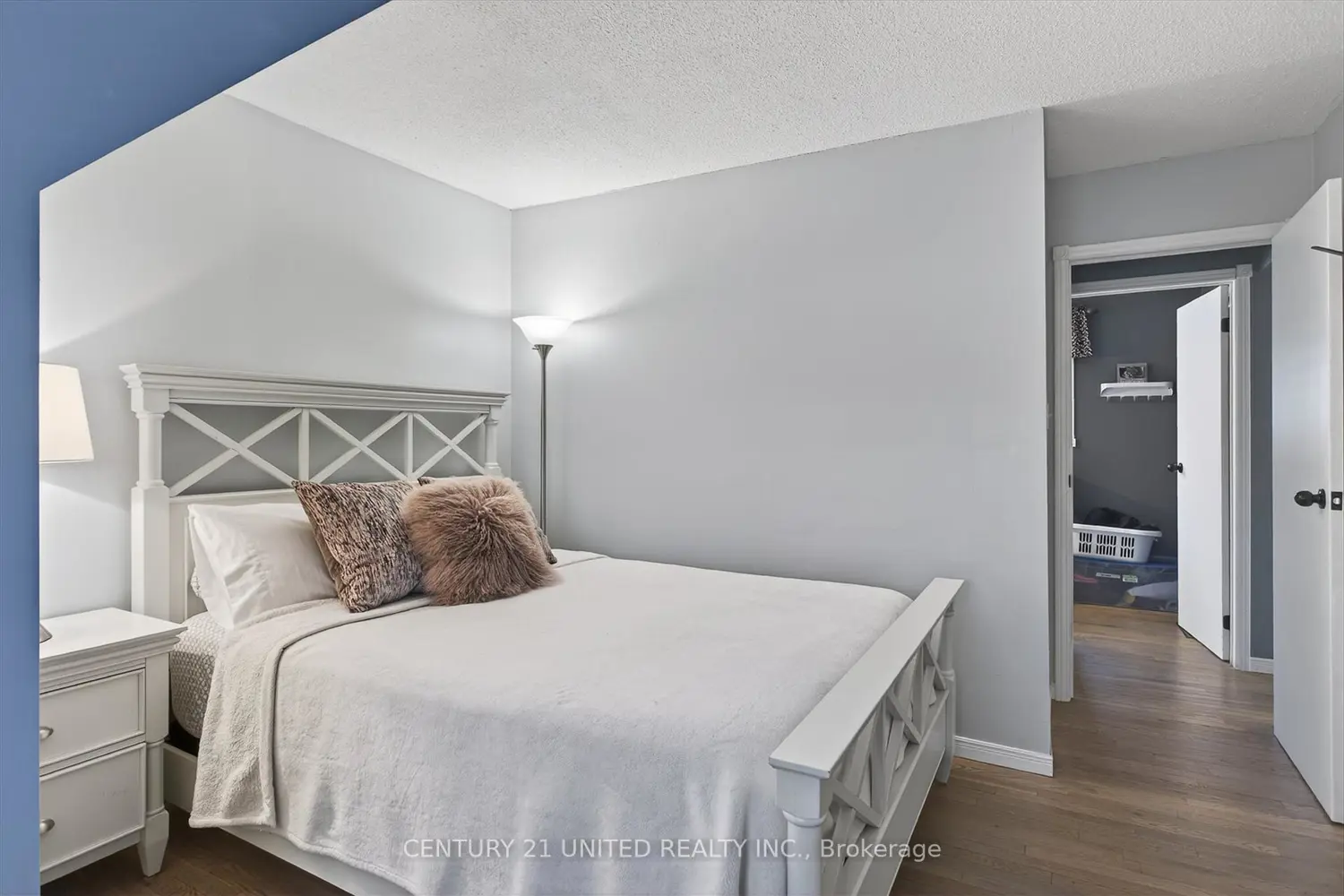 Additional image 10 of 965 Hiawatha Line