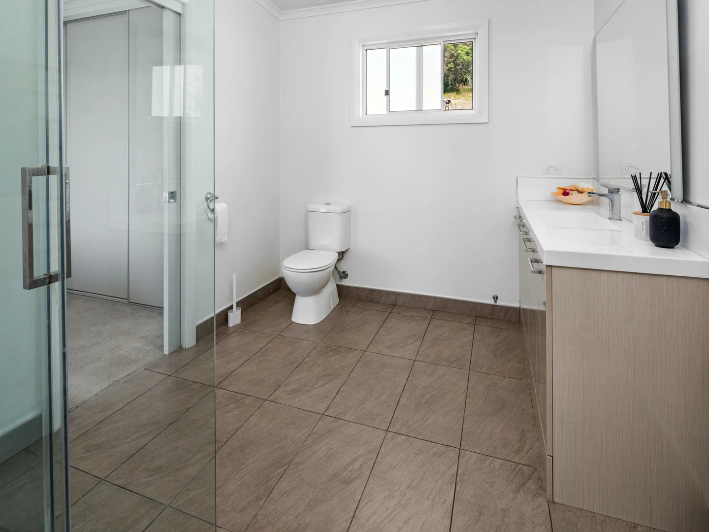 Additional image 10 of 152 Tasman Highway, Bicheno TAS 7215