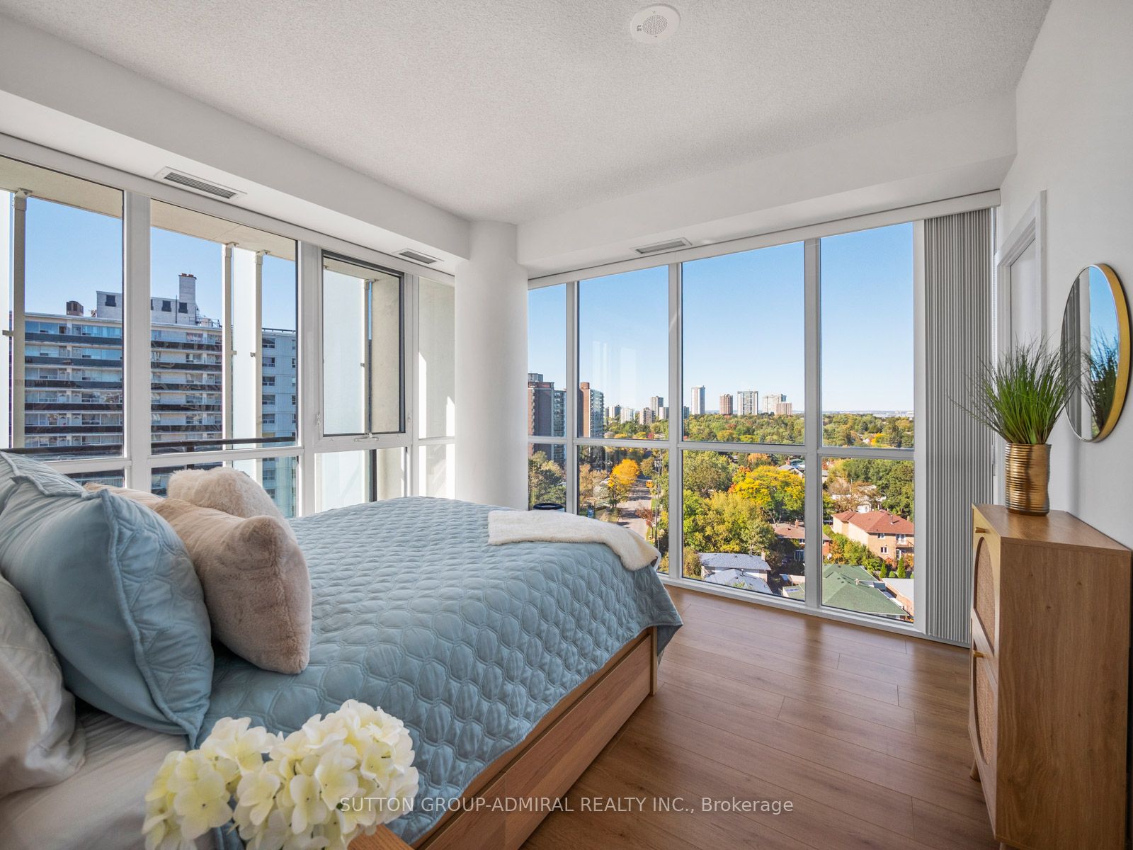 1005-128 Fairview Mall Drive, Toronto, ON, M2J 0E8