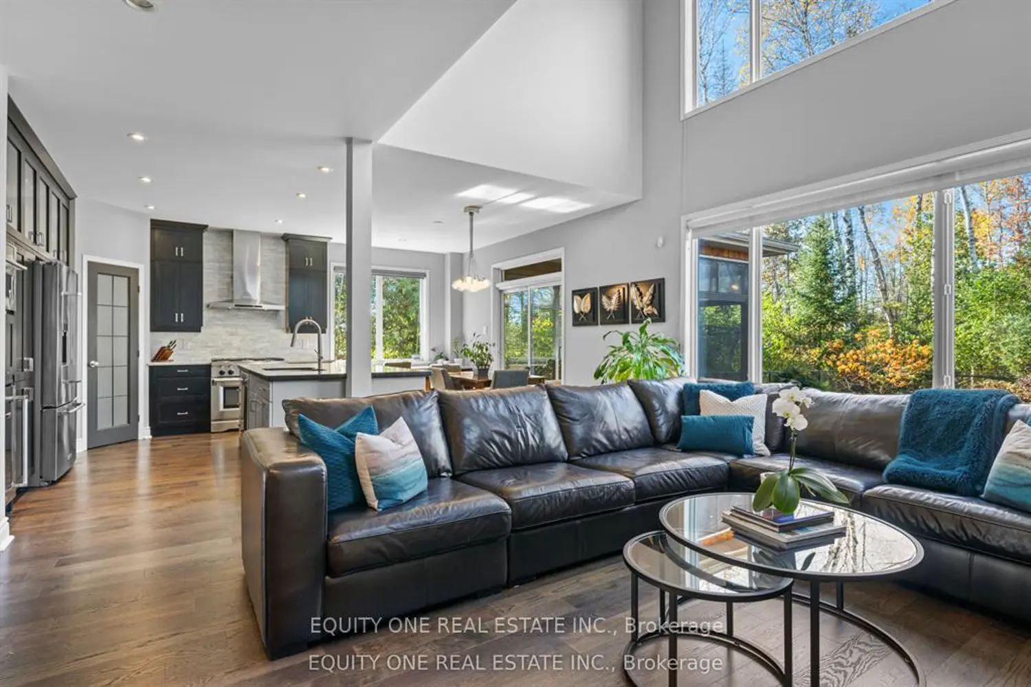133 Arbourbrook Boulevard photo 3
