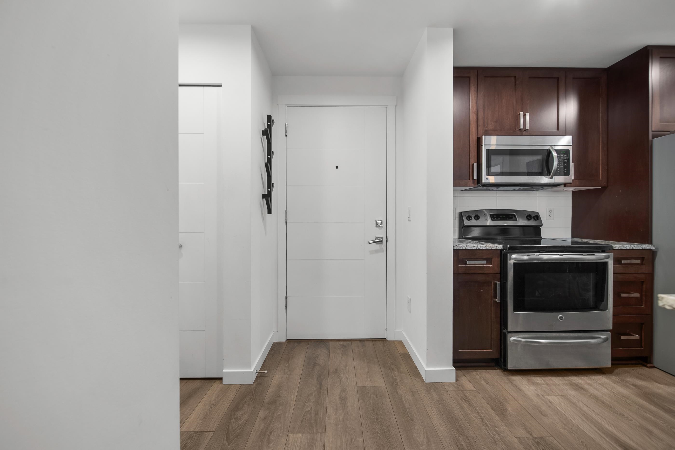 Additional image 3 of 204-2238 Whatcom Road, Abbotsford, BC, V3G 0E6