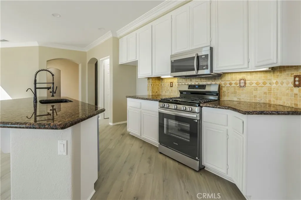 Additional image 51 of 71 Villa Valtelena, Lake Elsinore, CA 92532