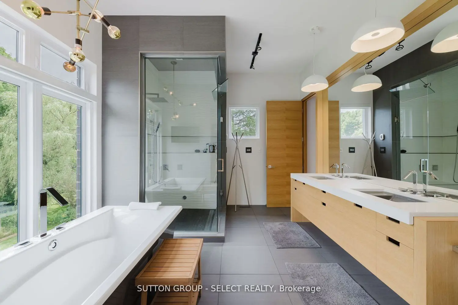 Additional image 8 of 9385 Elviage Drive