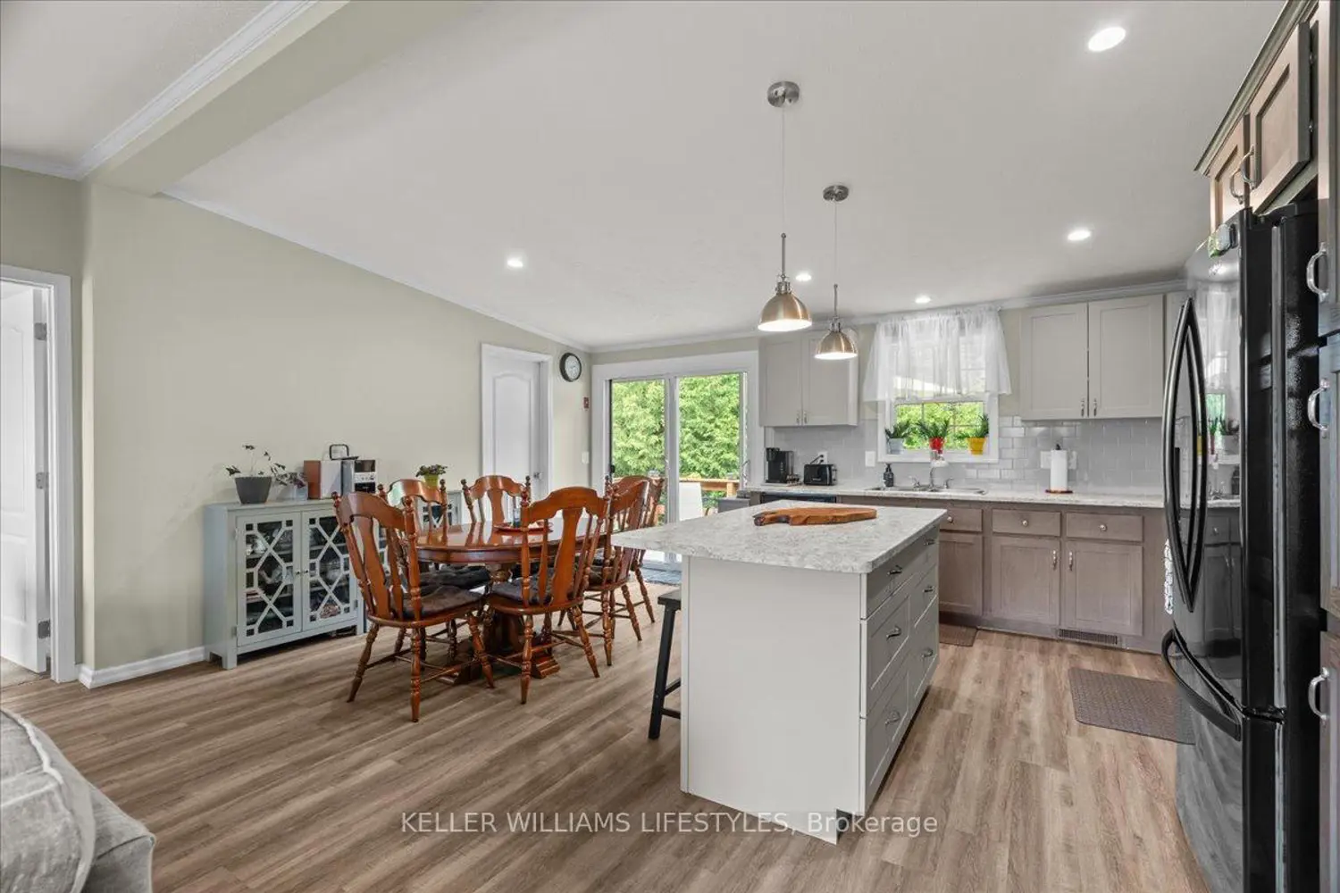 13 Kellestine Drive photo 4