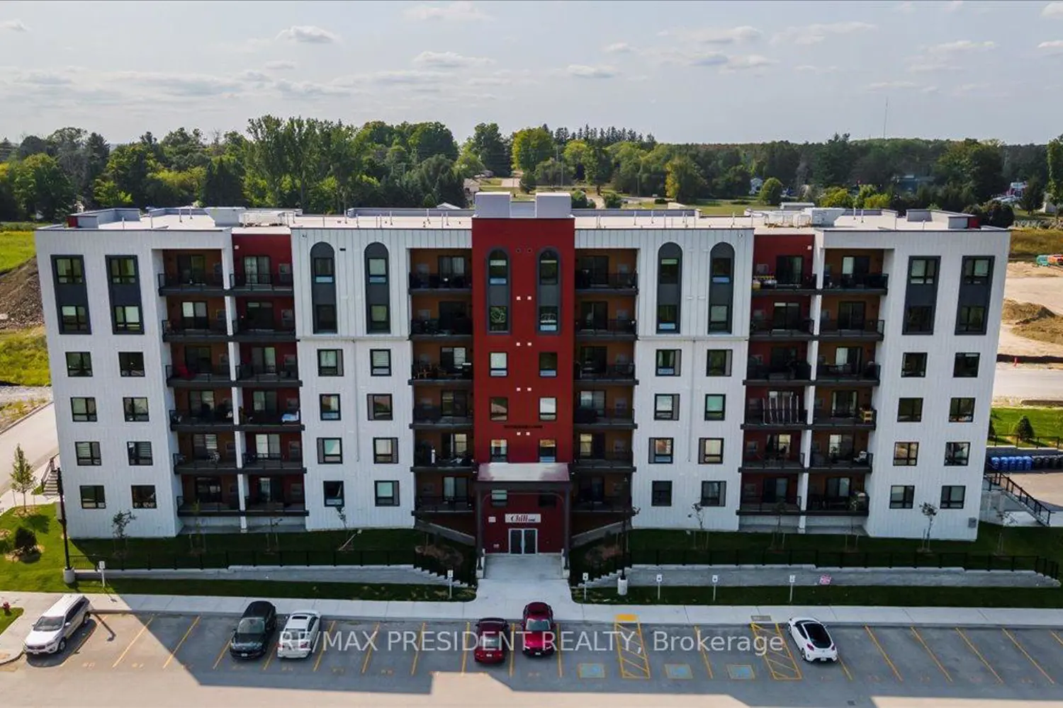 Additional image 2 of 10 Culinary Lane 106